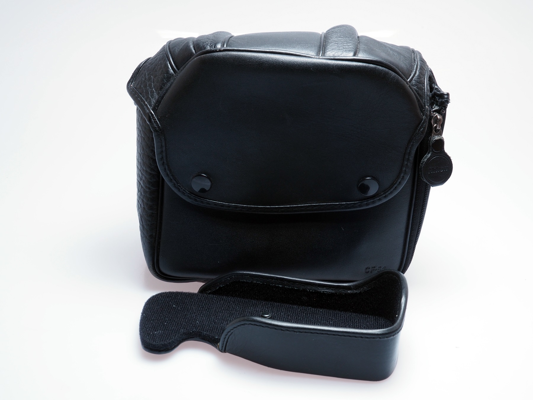 Used Nikon CF54 E/R Case
