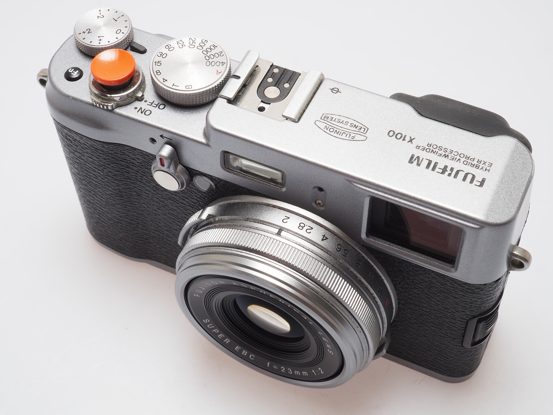 FUJIFILM FinePix X100 シルバー FUJIFILM Finepix X100 シルバー