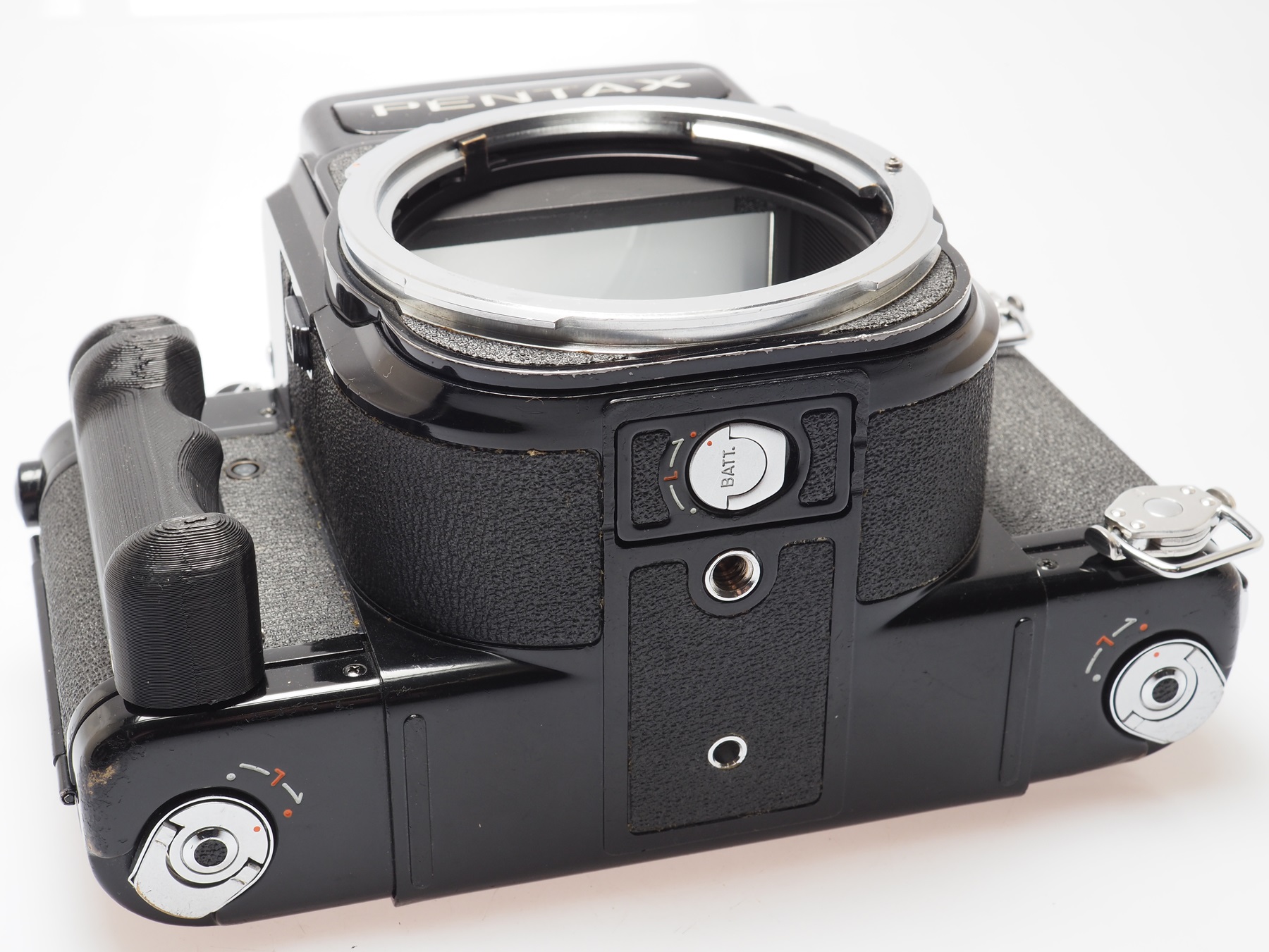 Used Pentax 67 Body + TTL Meter Prism