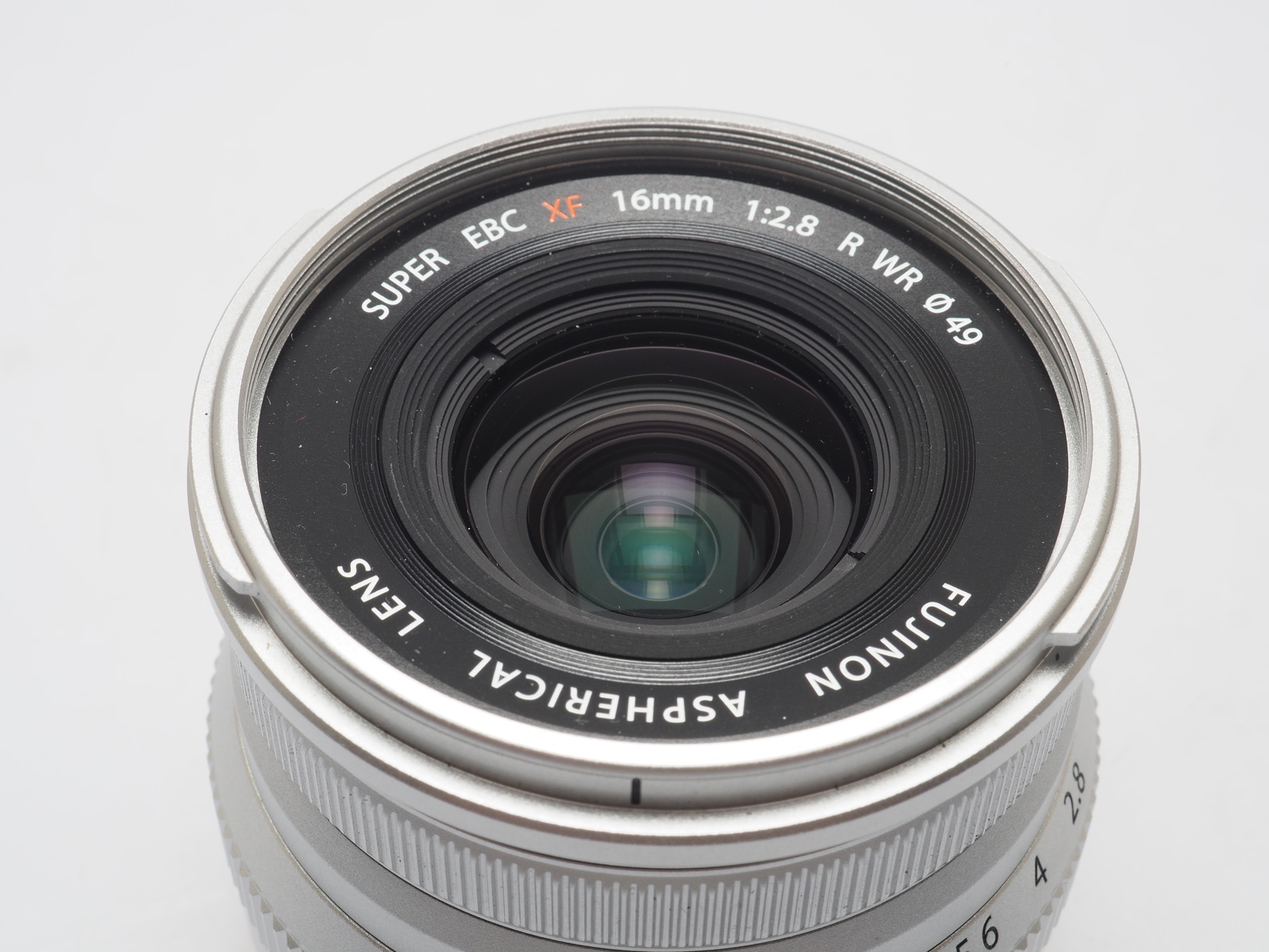 フジフイルム XF16mm F2.8 R WR シルバー 中古：B(並品)フジフイルム