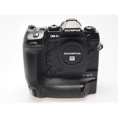 Olympus E-M1X Body Only - Black thumbnail