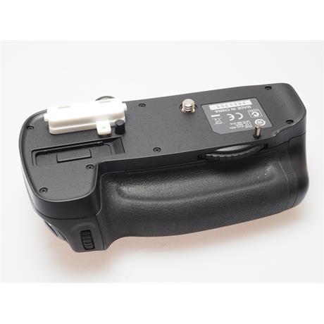 Nikon MB-D14 Grip (D600/D610) thumbnail
