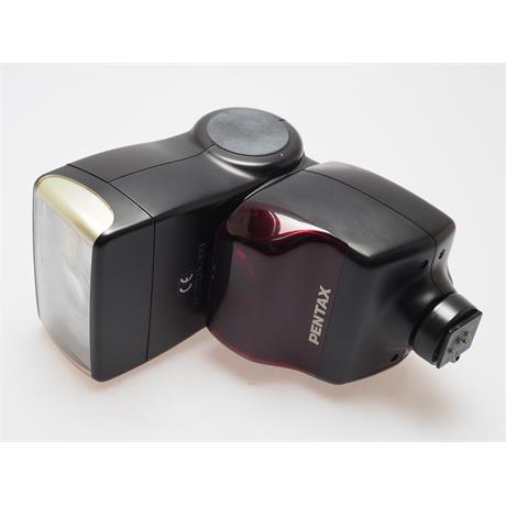 Pentax AF500FTZ Flash thumbnail