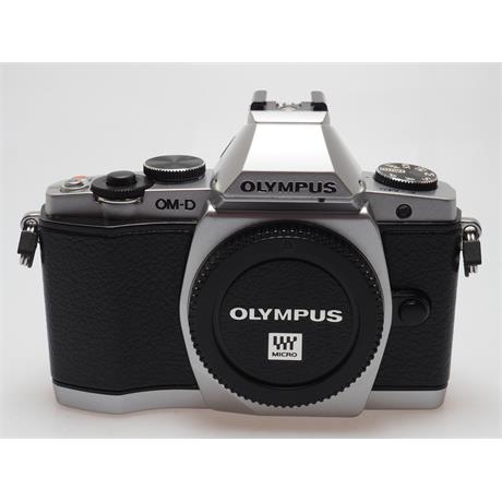 Olympus OMD E-M5 Silver Body Only thumbnail