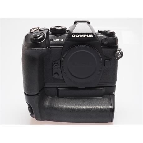 Olympus E-M1 II Body + HLD-9 Grip thumbnail
