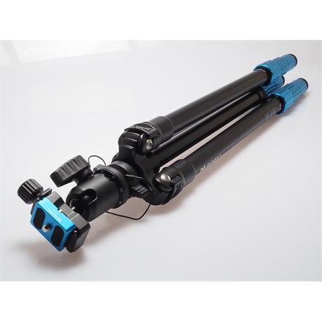 Benro Slim TSL08 Aluminium Tripod Kit thumbnail