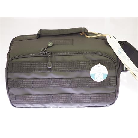 Tenba Axis V2  6L Sling Bag - Black thumbnail