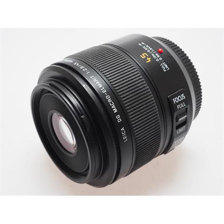 Panasonic 45mm F2.8 DG Asph Macro thumbnail