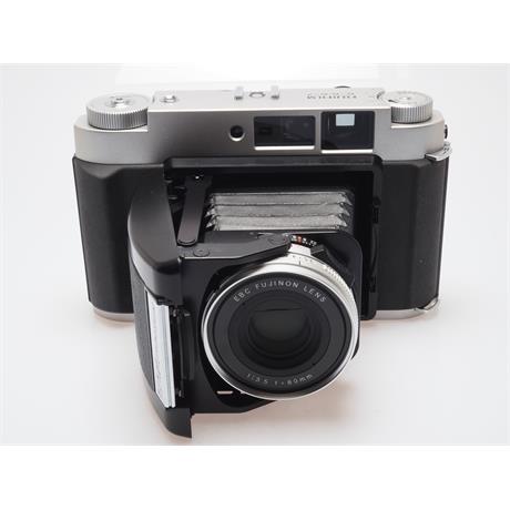 Fuji GF670 thumbnail