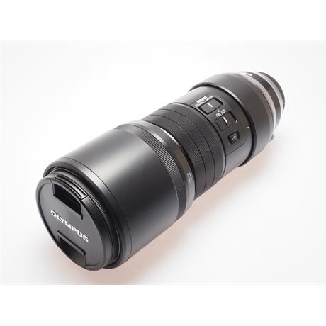 Olympus 300mm F4 IS M.Zuiko ED Pro thumbnail