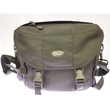 Lowepro Stealth Reporter 300AW thumbnail