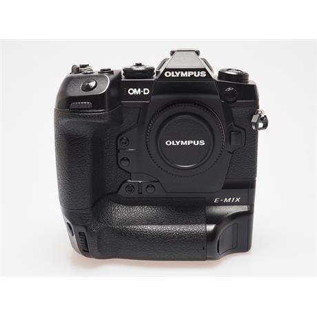 Olympus E-M1X Body Only - Black thumbnail