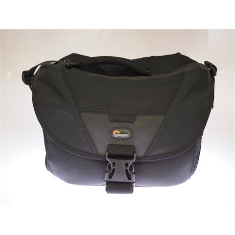 Lowepro Stealth Reporter D100AW thumbnail