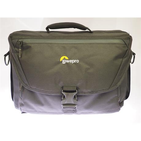 Lowepro Nova 200AW - Black thumbnail