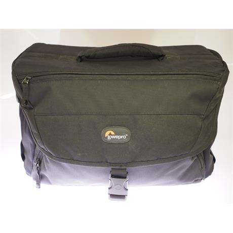 Lowepro Nova 200AW - Black thumbnail