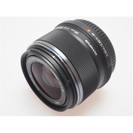 Olympus 25mm F1.8 M.Zuiko - Black thumbnail
