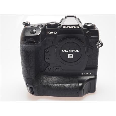 Olympus E-M1X Body Only - Black thumbnail