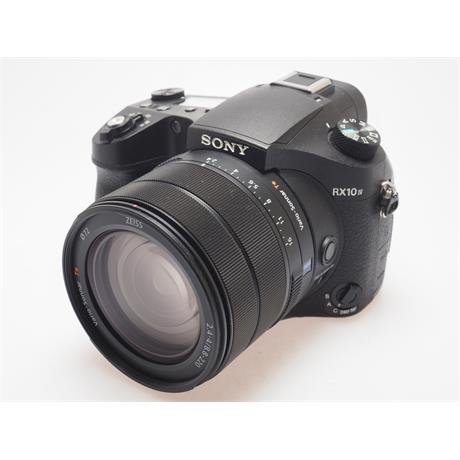 Sony DSC RX10 IV thumbnail