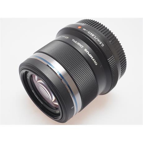 Olympus 45mm F1.8 M.Zuiko - Black thumbnail