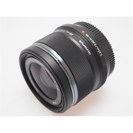 Olympus 25mm F1.8 M.Zuiko - Black thumbnail