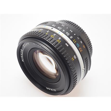 Nikon 50mm F1.8 AIS thumbnail