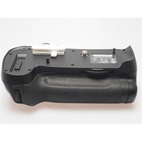 Nikon MB-D12 Battery Pack (D800/E) thumbnail