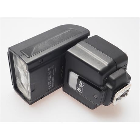 Nissin i40 Flashgun / Movie Light - Olympus /Pa thumbnail