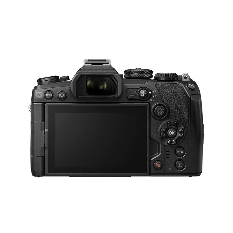 Olympus OM-D E-M1 III + 12-100mm Pro + HLD-9 Thumbnail Image 1