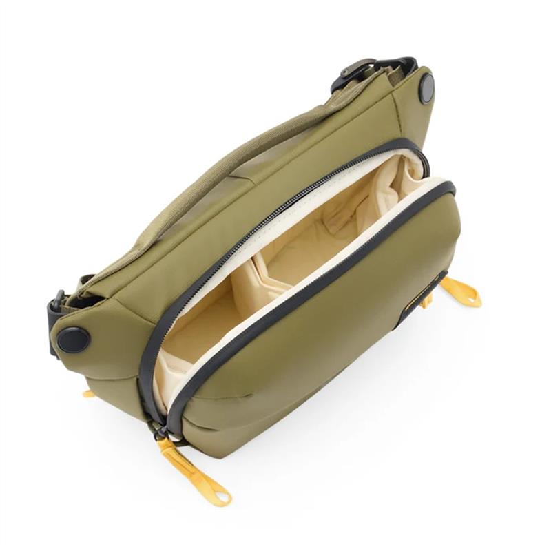 Peak Design Everyday Sling 3L - Kelp Thumbnail Image 2