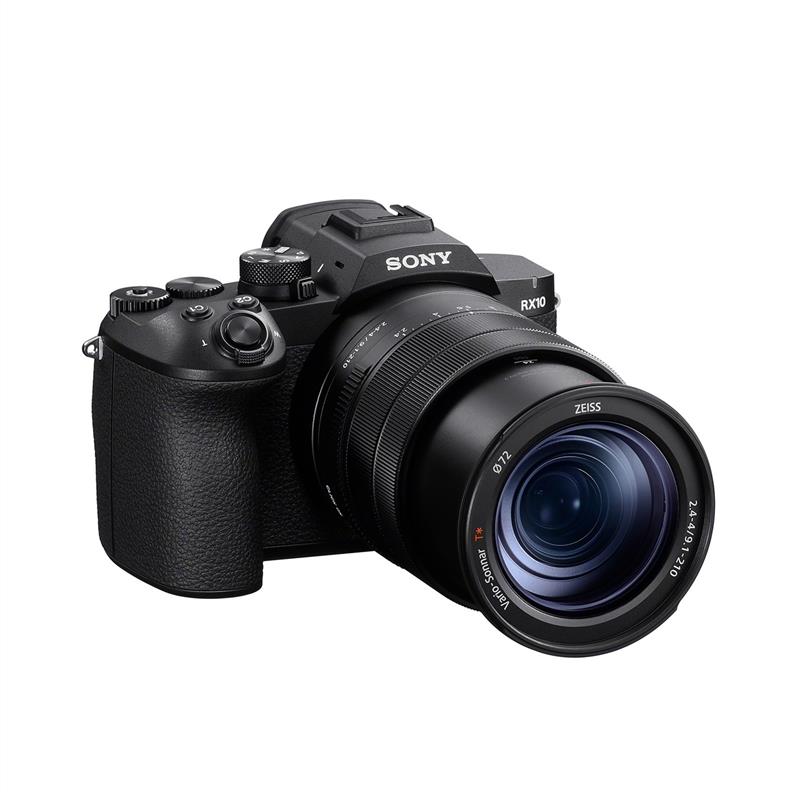 24-600mm Sony RX10 Bridge Camera Thumbnail Image 2